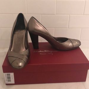 Salvatore Ferragamo Silver Pumps Size 8.5